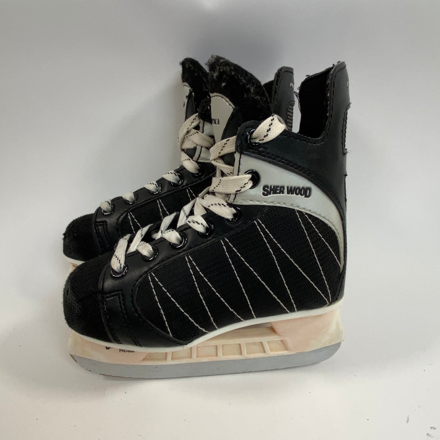 Sher-Wood PMPX2 Size 12Y Youth Hockey Skates