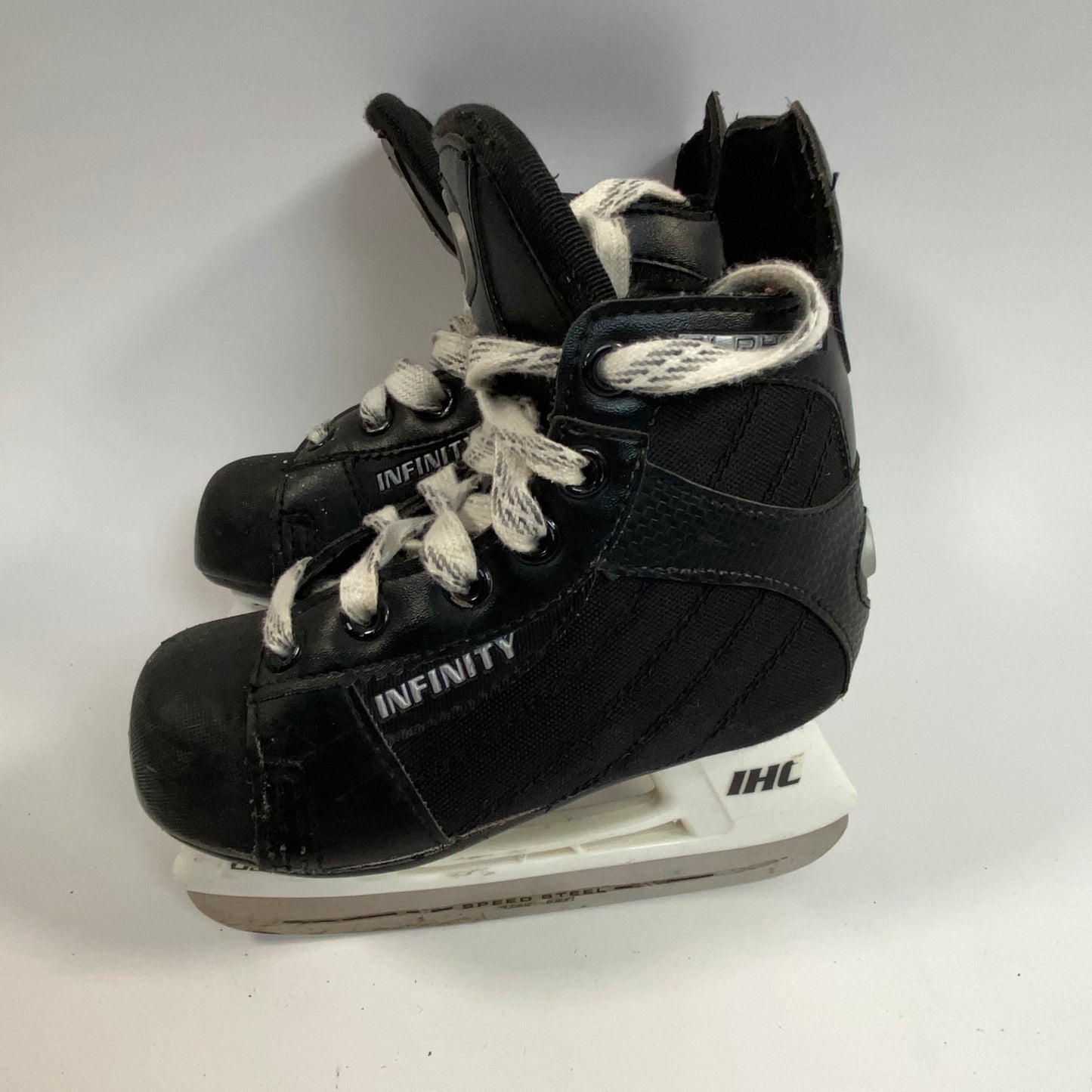 Infinit Alpha 1.0 Size 13Y Youth Hockey Skates