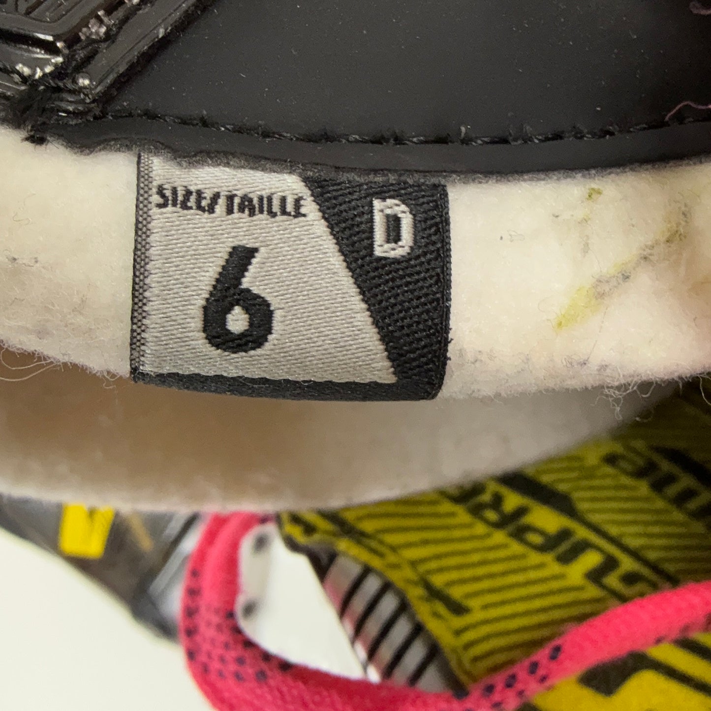 Bauer Supreme Comp Size 6 Intermediate Hockey Skates