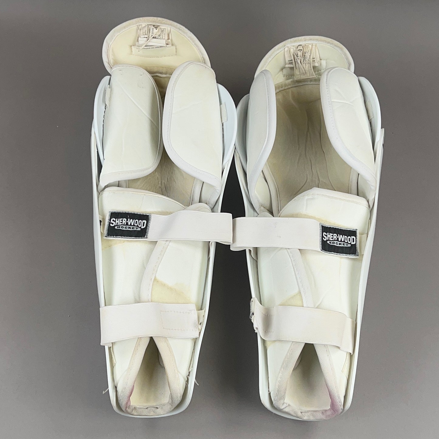 Sherwood 5030 Tradition Senior 15" Hockey Shin Guards