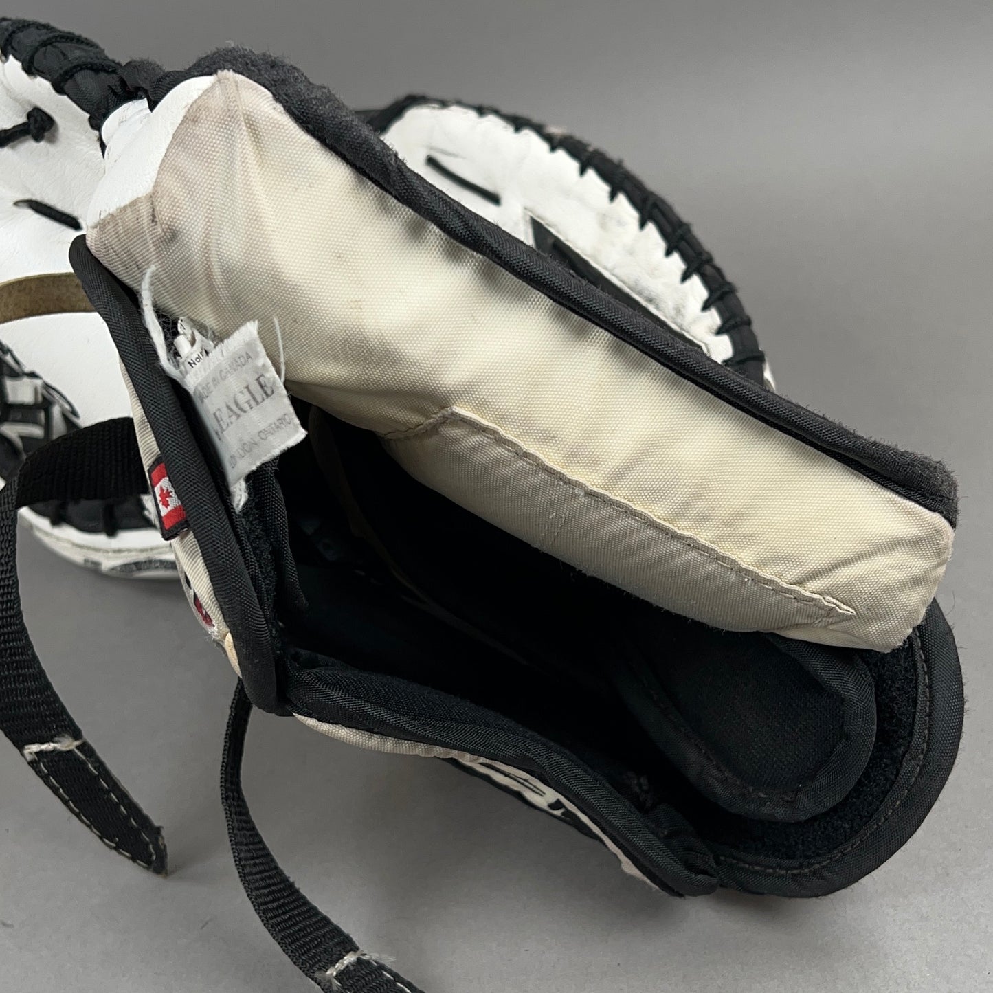 Eagle Senior Large Goalie Glove