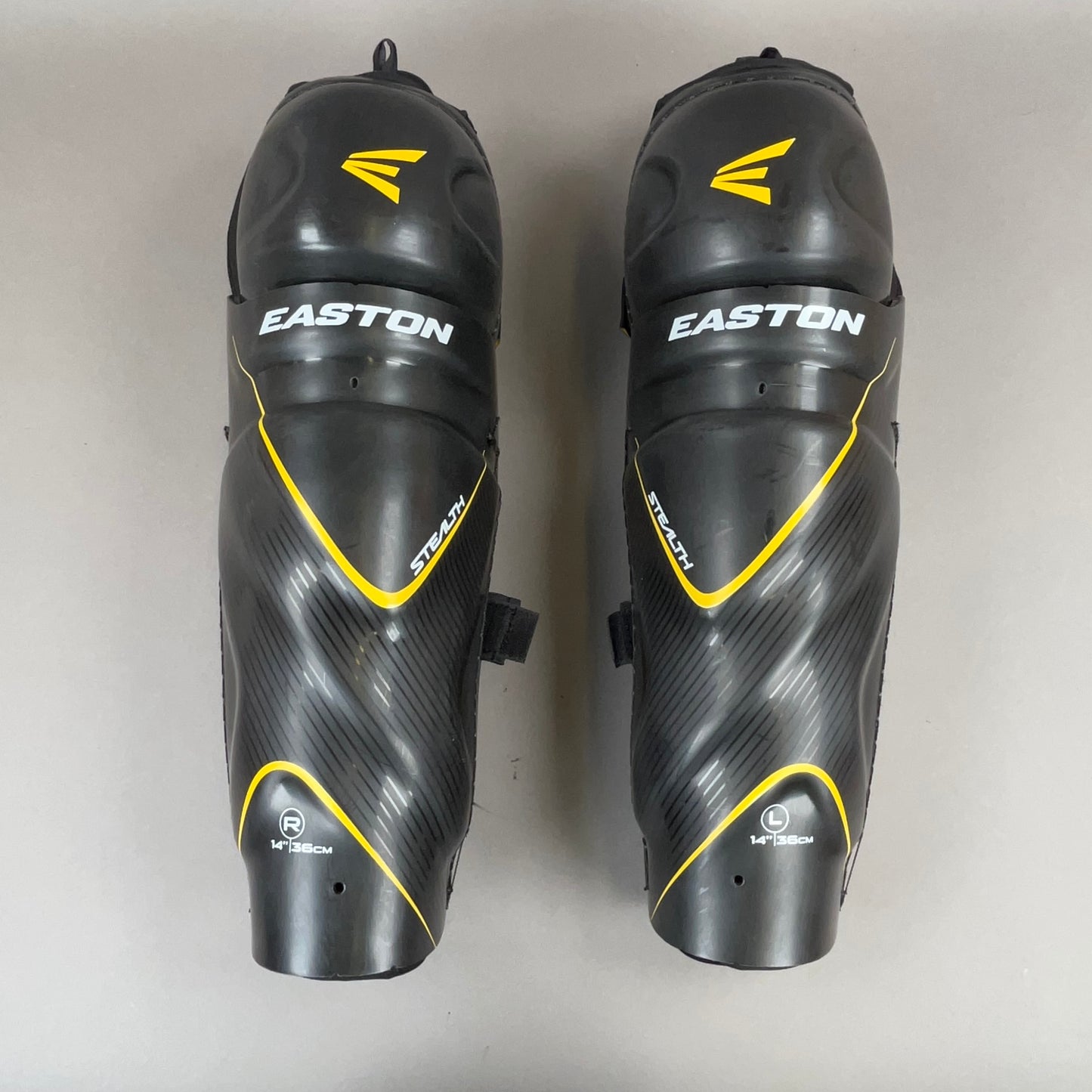Easton Stealth 55S Intermediate 14" Hockey Shin Guards