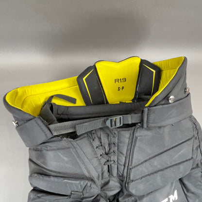 CCM R1.9 Senior Small Hockey Pants