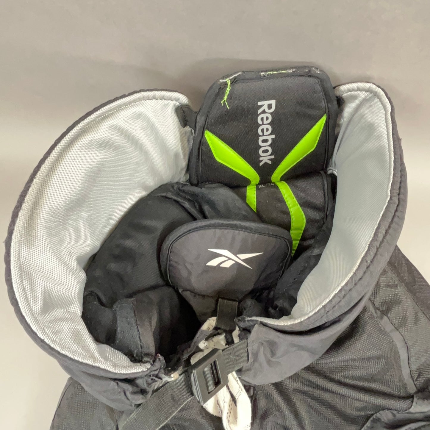 Reebok 16K Junior X-Large Hockey Pants