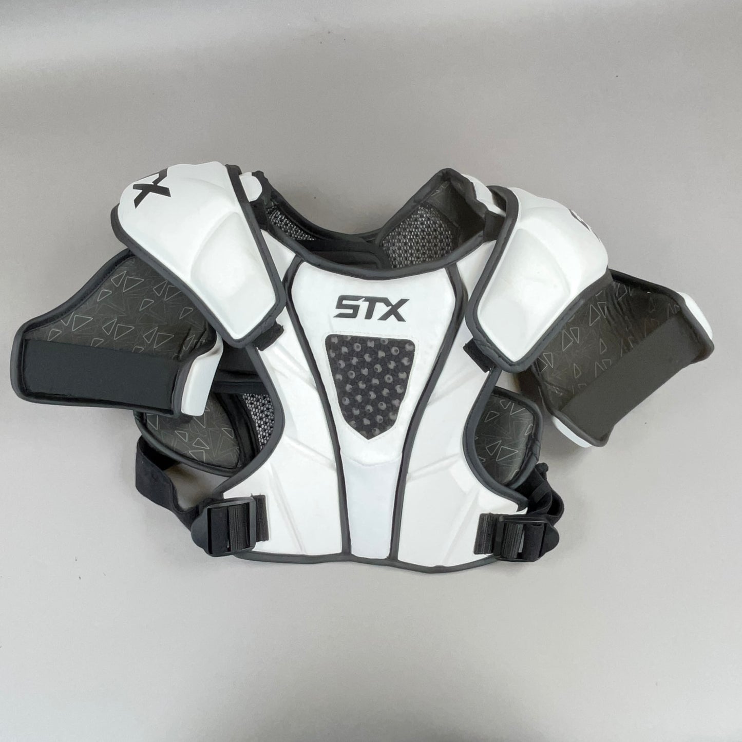 STX Cell IV Junior Medium Lacrosse Shoulder Pads