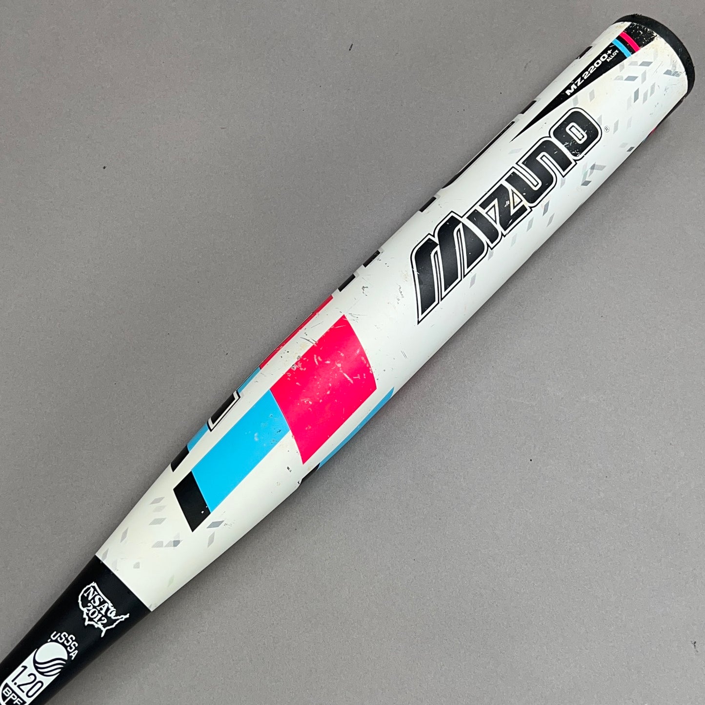 Mizuno Finch 340368 31/18 (-13) ASA / NSA / USSSA Softball Bat