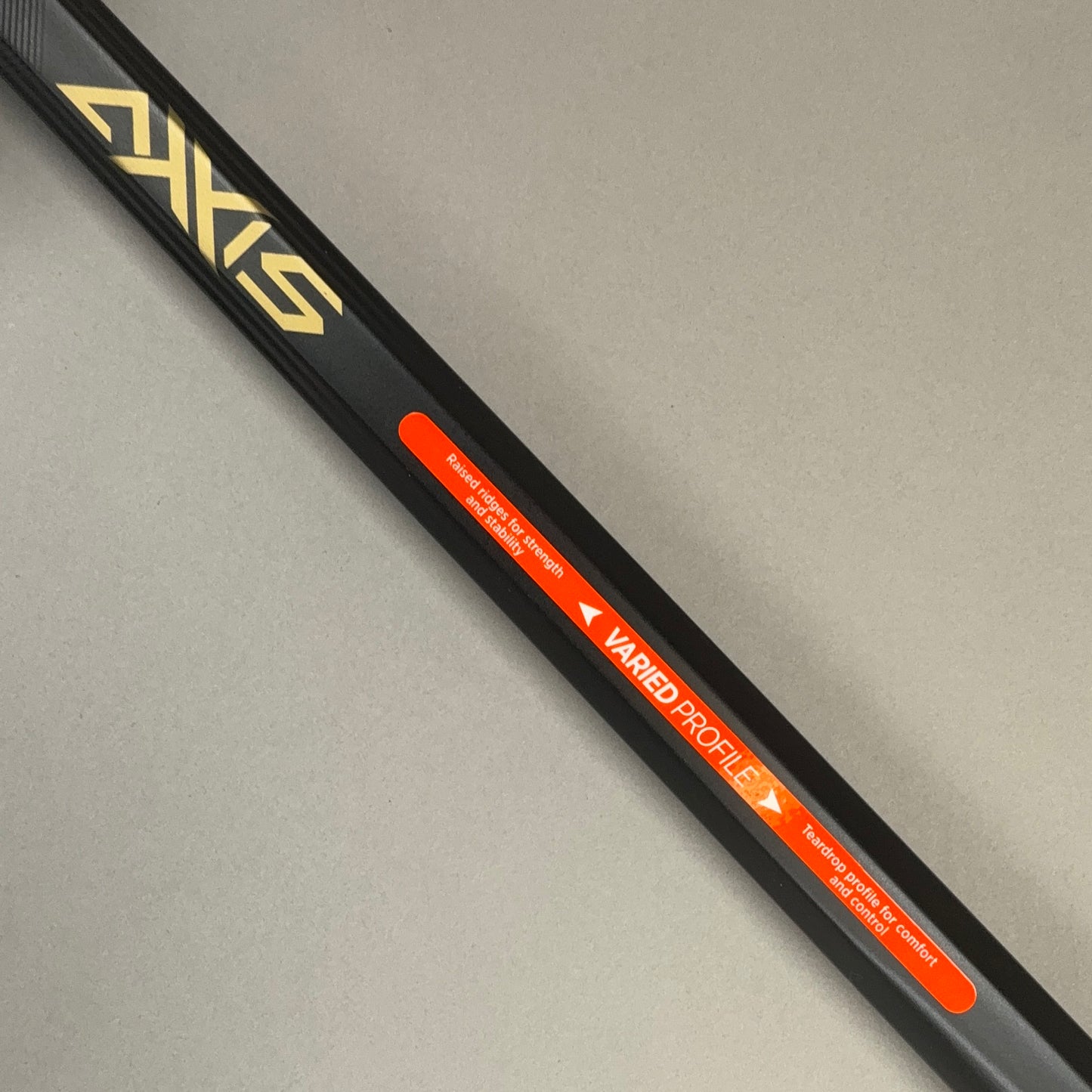 STX Axxis 32" Attack / Mid Womens 10° Lacrosse Shaft