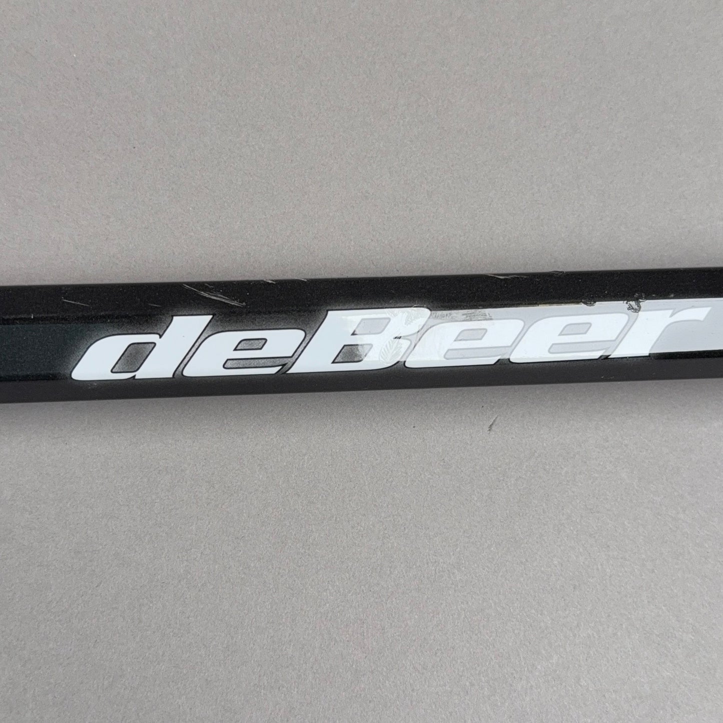 deBeer Z-09 32" Attack / Mid Womens Lacrosse Shaft
