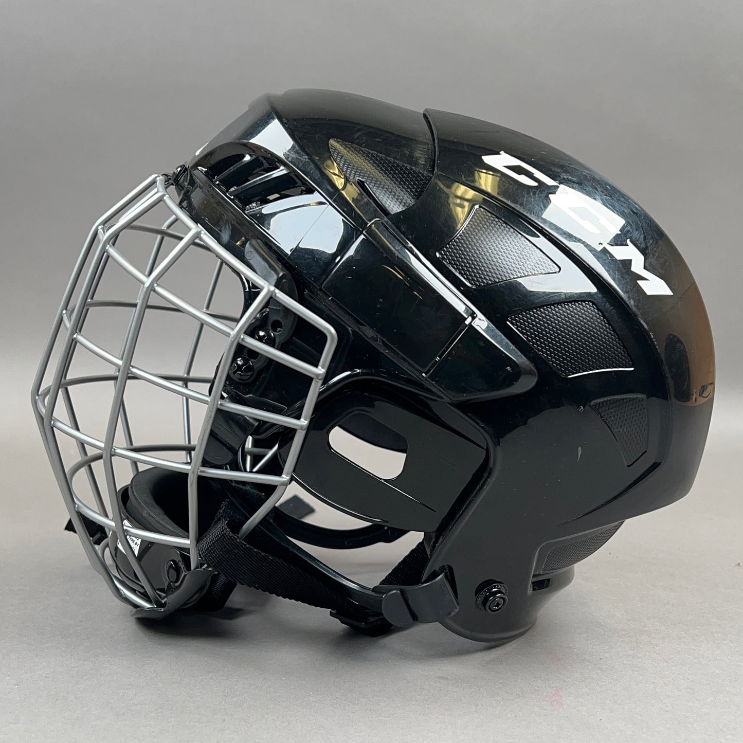 CCM FL40 S Small 6 3/8" to 7" Junior Hockey Helmet