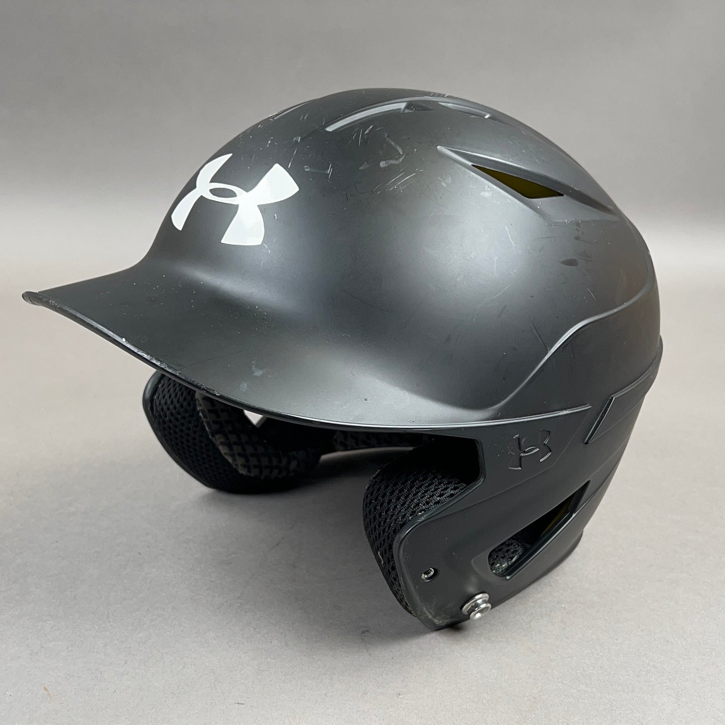 Under Armour UABH2-110 5 7/8" to 6 3/4" Youth Baseball Batting Helmet