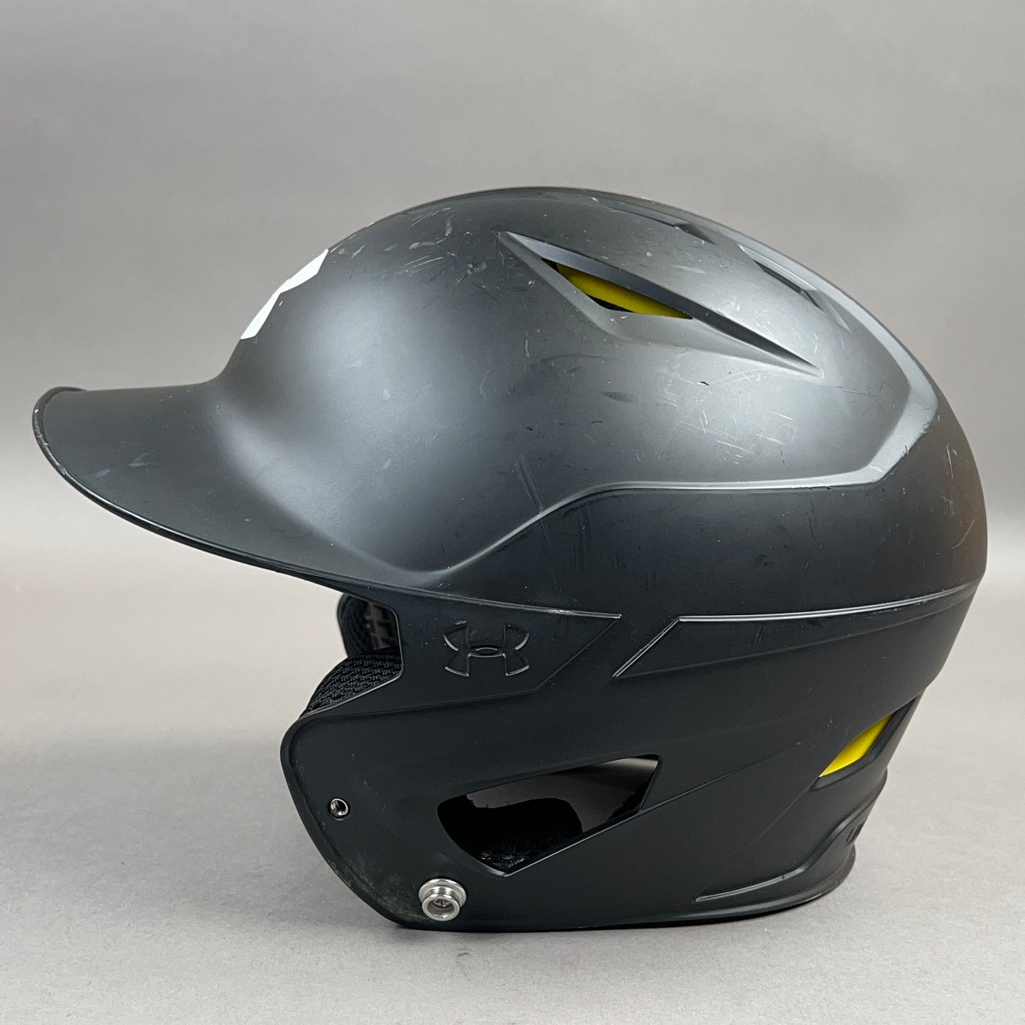 Under Armour UABH2-110 5 7/8" to 6 3/4" Youth Baseball Batting Helmet