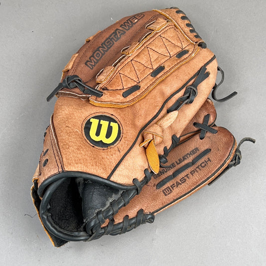 Wilson A440 12" Right Hand Thrower Softball Glove