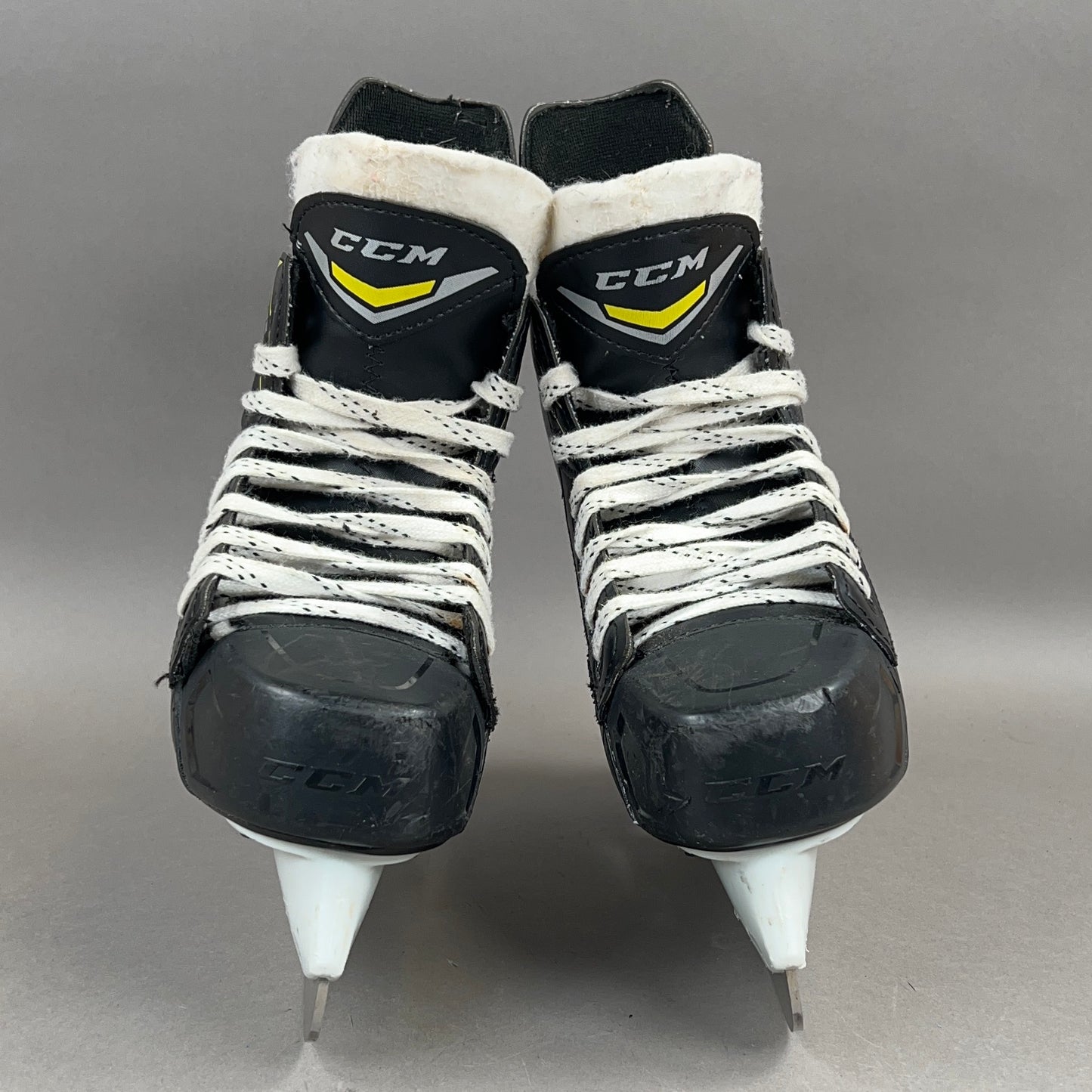 CCM Tacks 2092 Size 3 Junior Hockey Skates