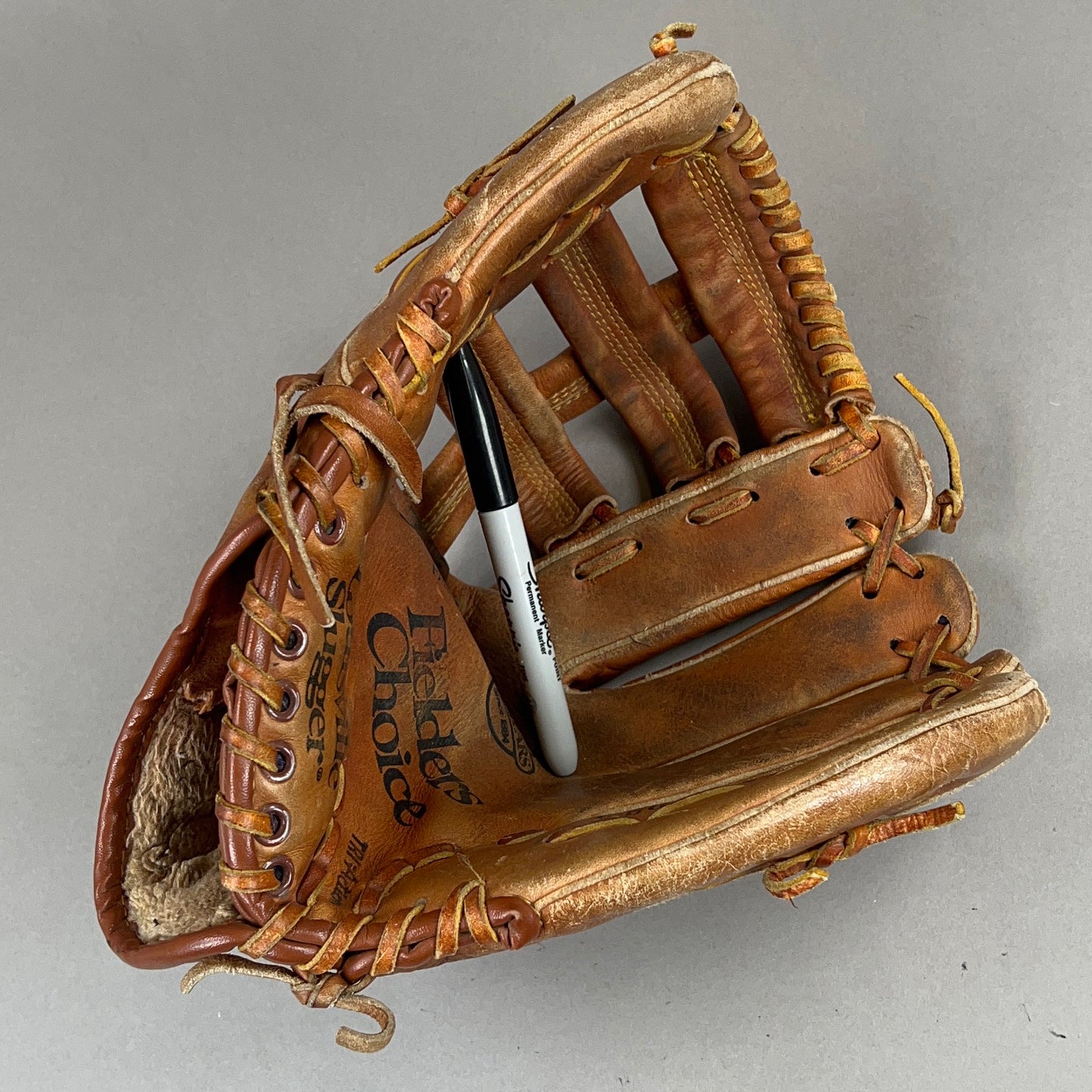Louisville Slugger LSC24 12.5" Right Hand Thrower Baseball Glove