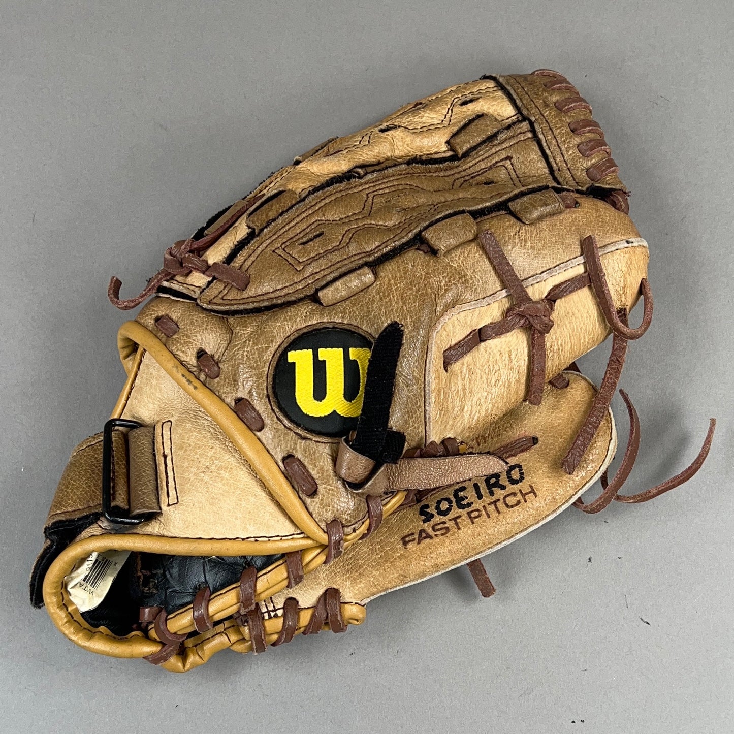 Wilson A440 11.5"" Right Hand Thrower Softball Glove