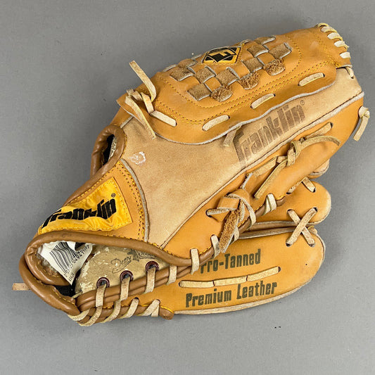 Franklin 4941W 12.5" Right Hand Thrower Softball Glove