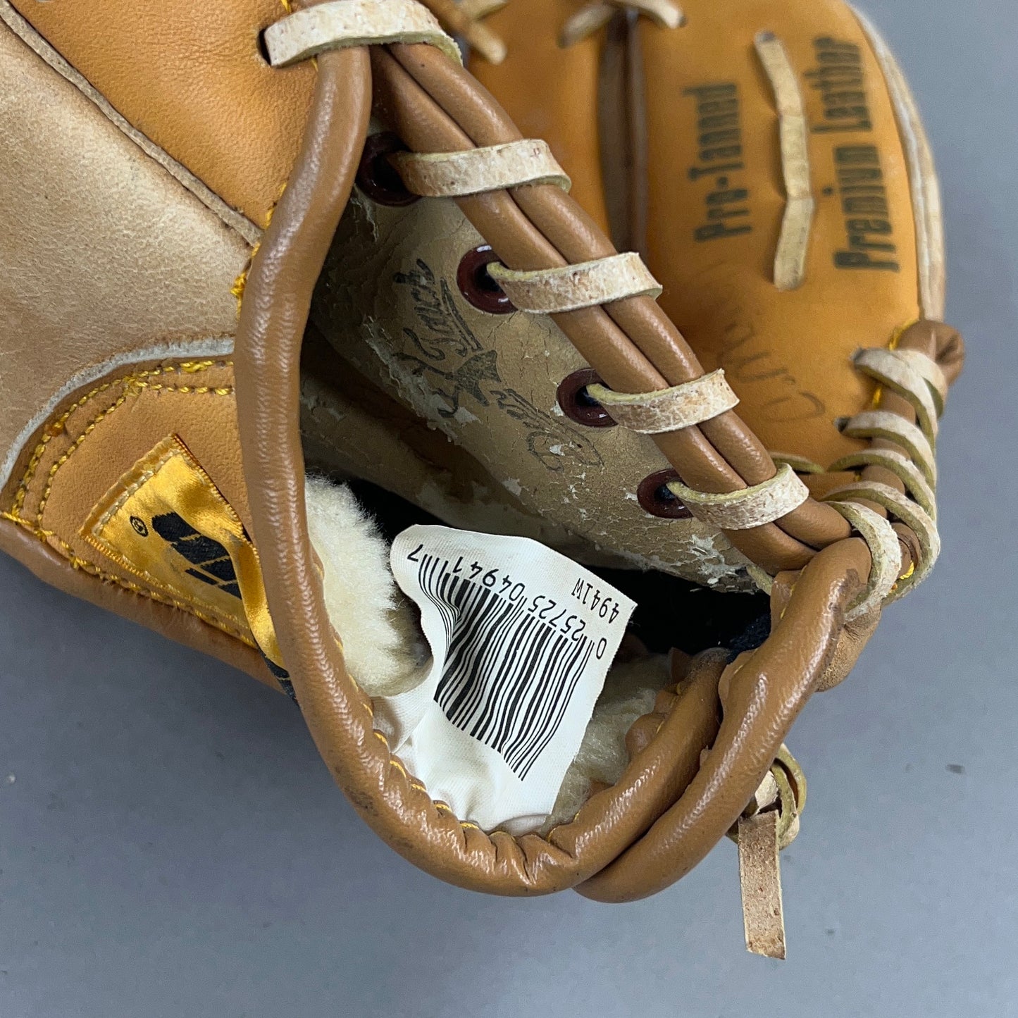 Franklin 4941W 12.5" Right Hand Thrower Softball Glove