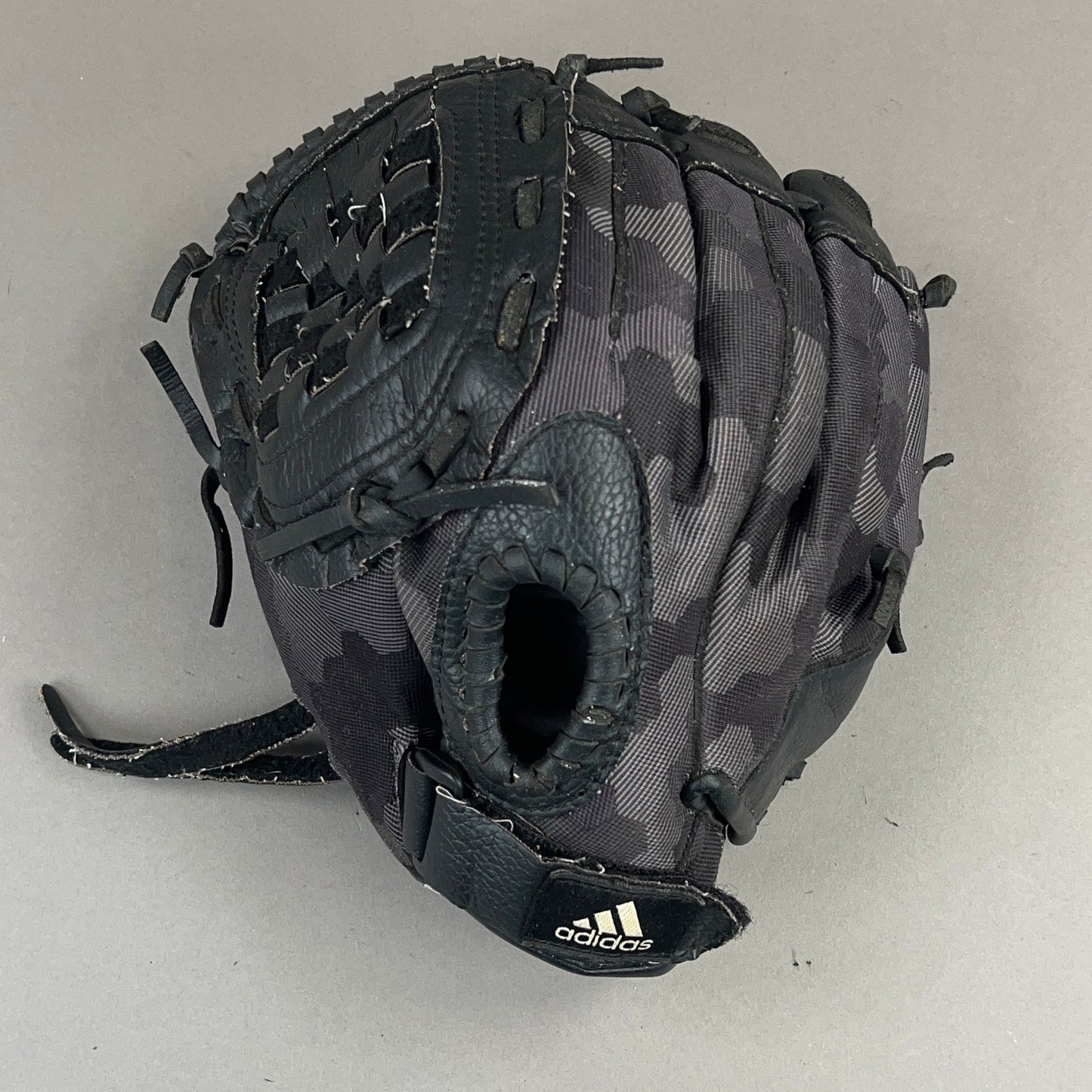 Adidas TS1100DCB 11" Right Hand Thrower Baseball Glove