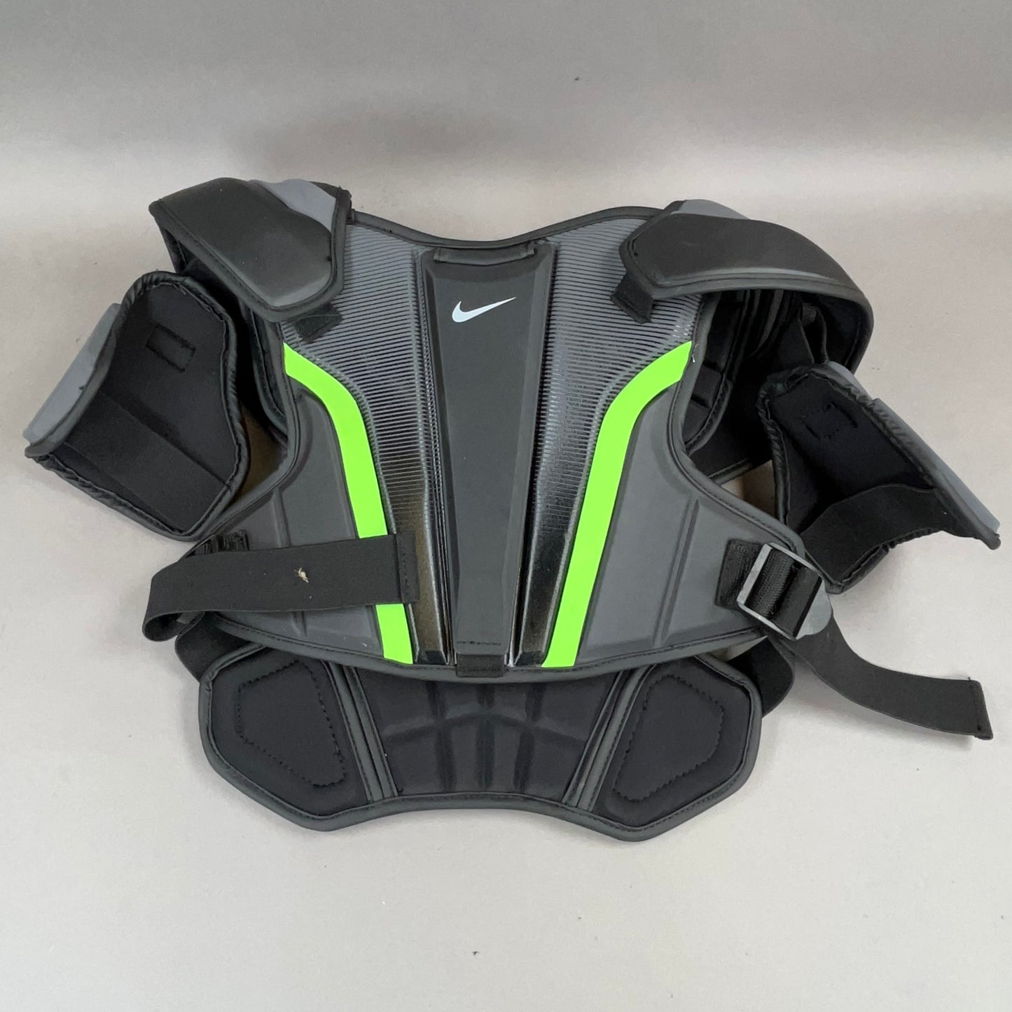 Nike Vapor Senior Medium Lacrosse Shoulder Pads