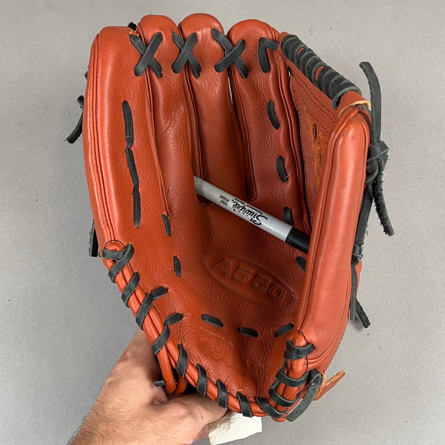 Wilson A550 12" Right Hand Thrower Baseball Glove