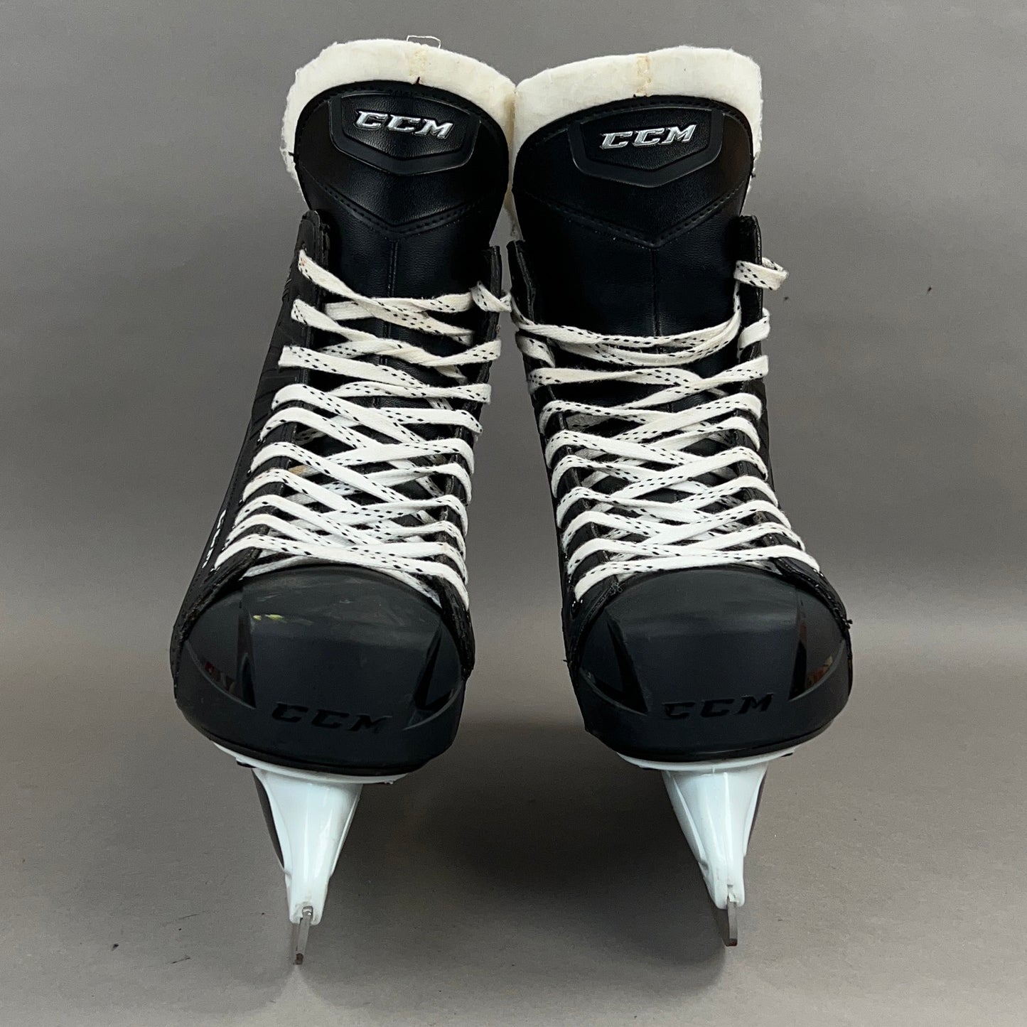 CCM 1052 Size 10 Senior Hockey Skates