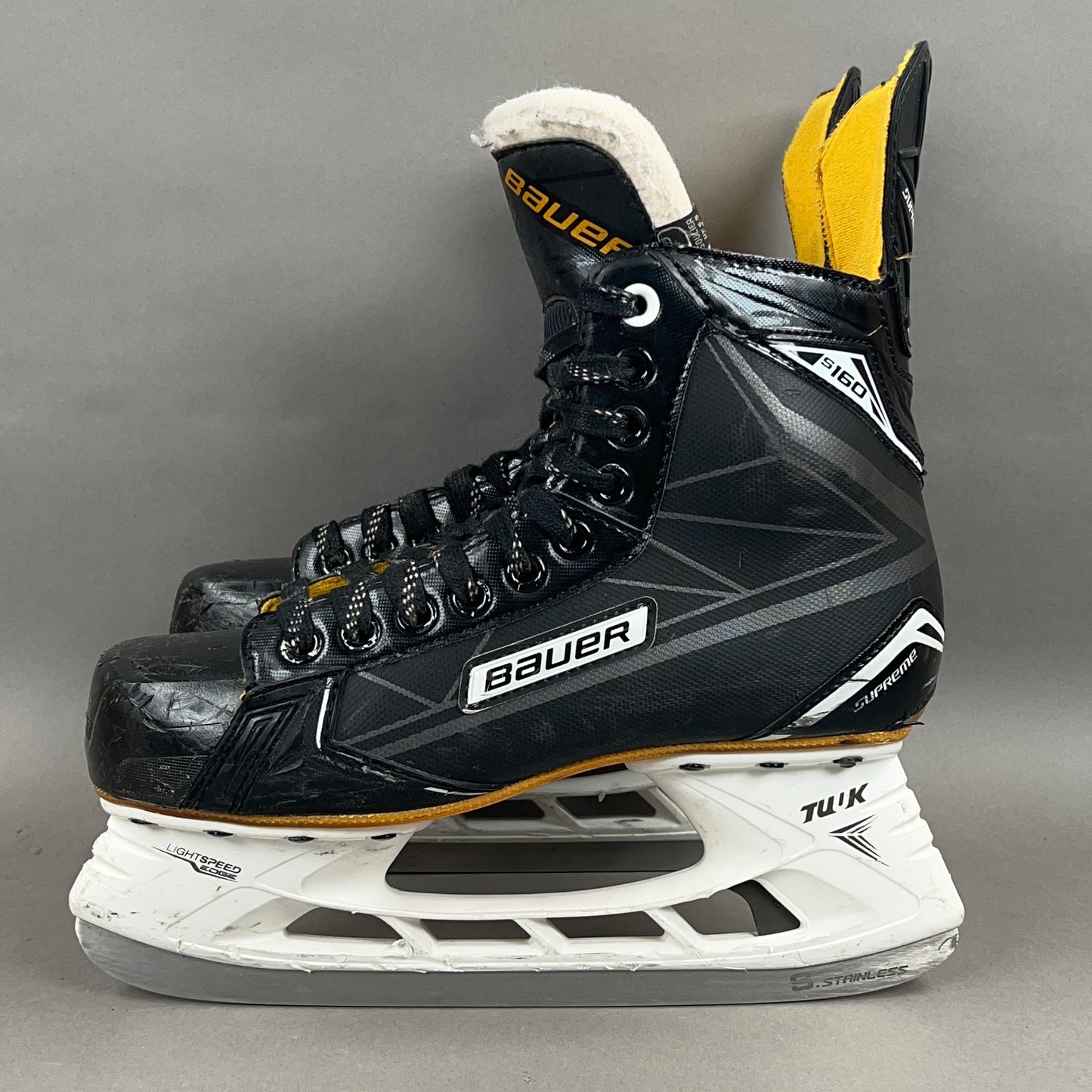 Bauer Supreme S160 Size 6 Intermediate Hockey Skates