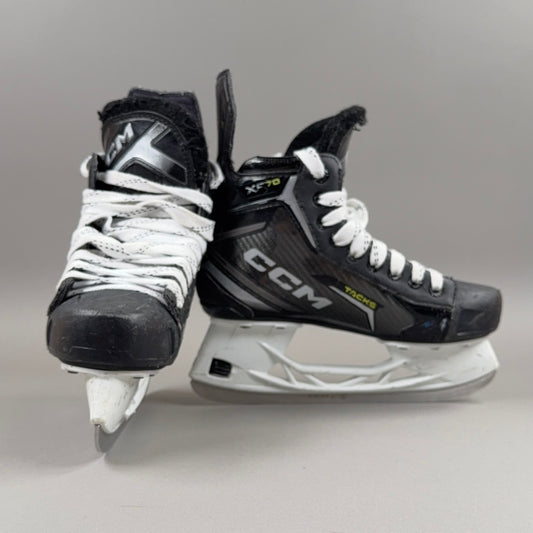 CCM Tacks XF70 Size 4 Intermediate Hockey Skates