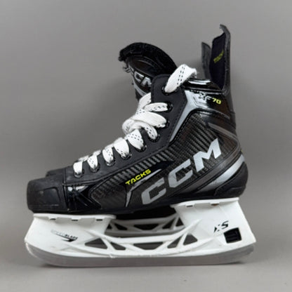 CCM Tacks XF70 Size 4 Intermediate Hockey Skates