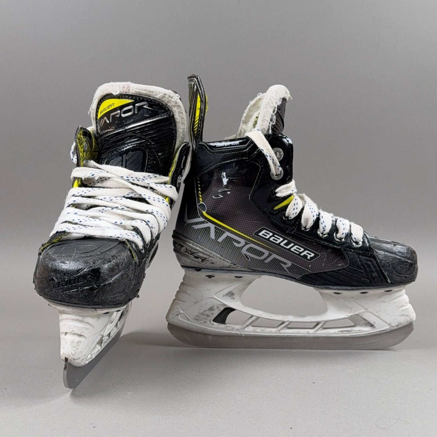 Bauer Vapor 3X Size 2.5 Junior Hockey Skates