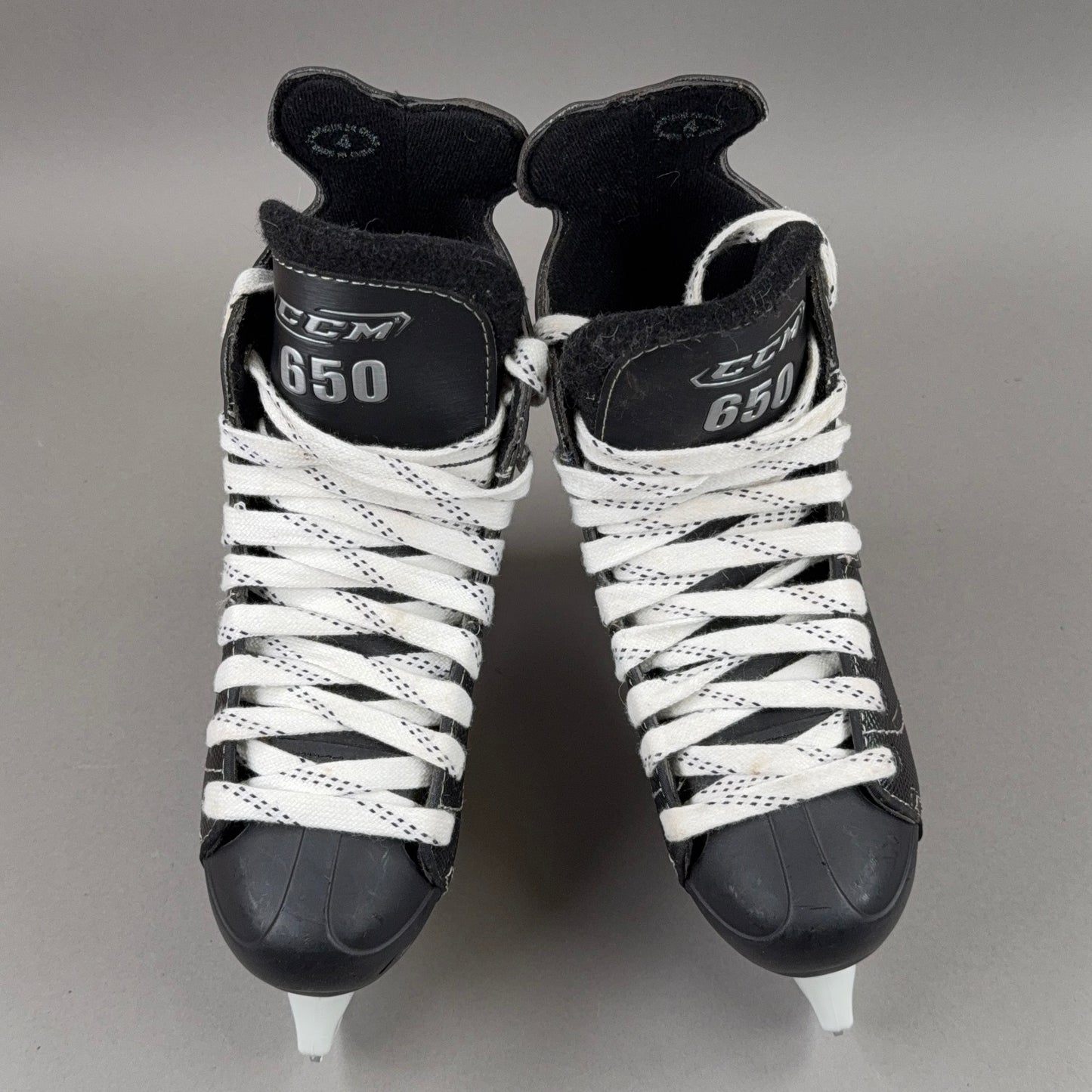 CCM Powerline Size 4 Vintage Intermediate Hockey Skates