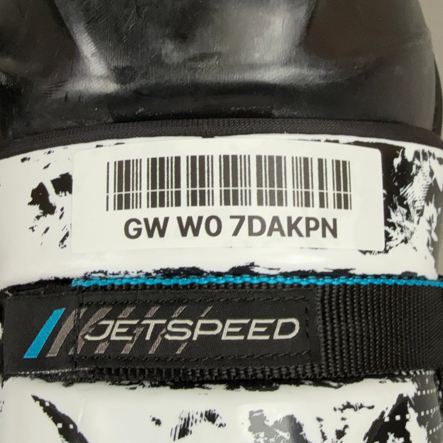 CCM Jetspeed FT680 Intermediate 14" Hockey Shin Guards