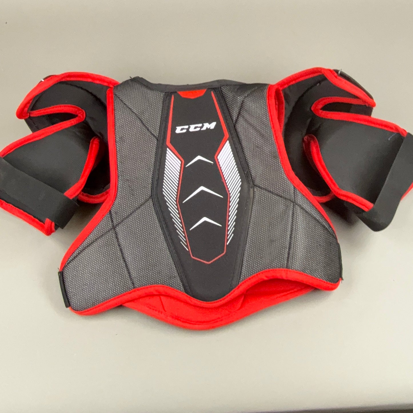CCM Jetspeed FT350 Junior Large Hockey Shoulder Pads