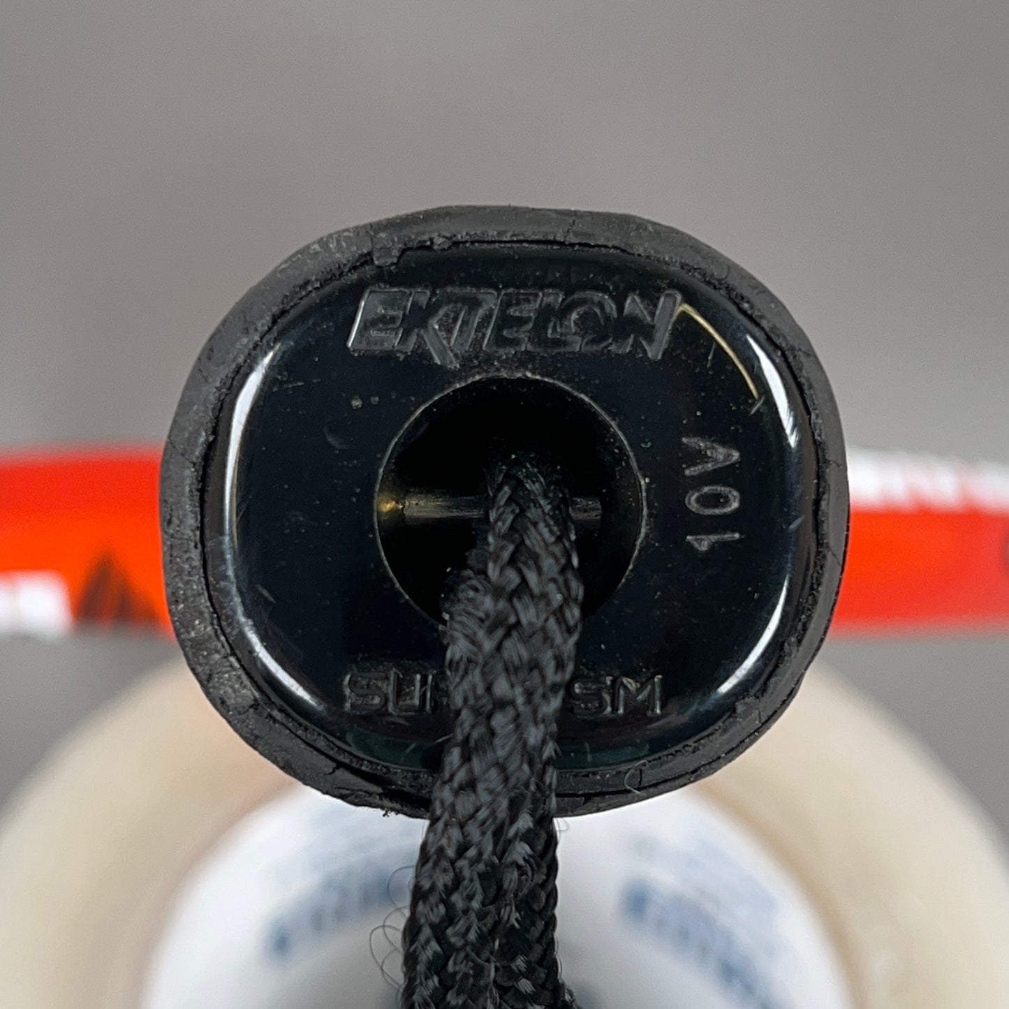 Ektelon Intelligence i165 Racquetball Racquet 3 7/8" Grip & 105in² Head Size