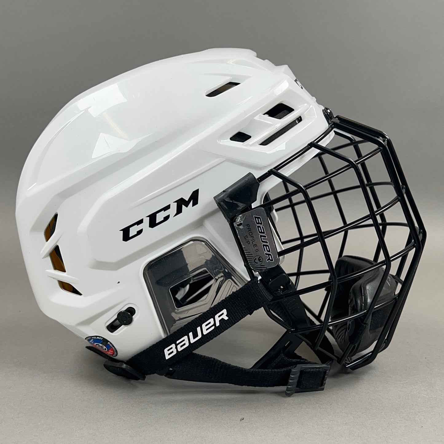 CCM Tacks 310 Medium 6 7/8" to 7 3/8" Senior Hockey Helmet
