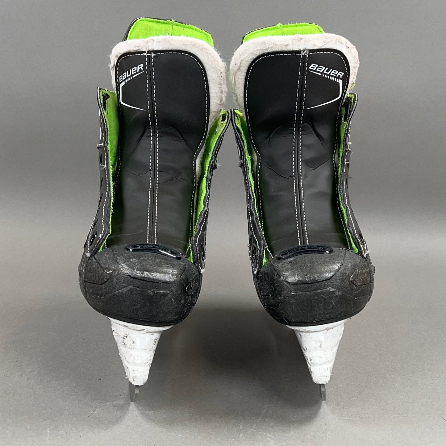 Bauer XLS Size 2 Junior Hockey Skates