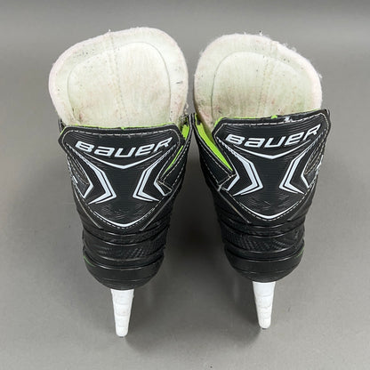 Bauer XLS Size 2 Junior Hockey Skates