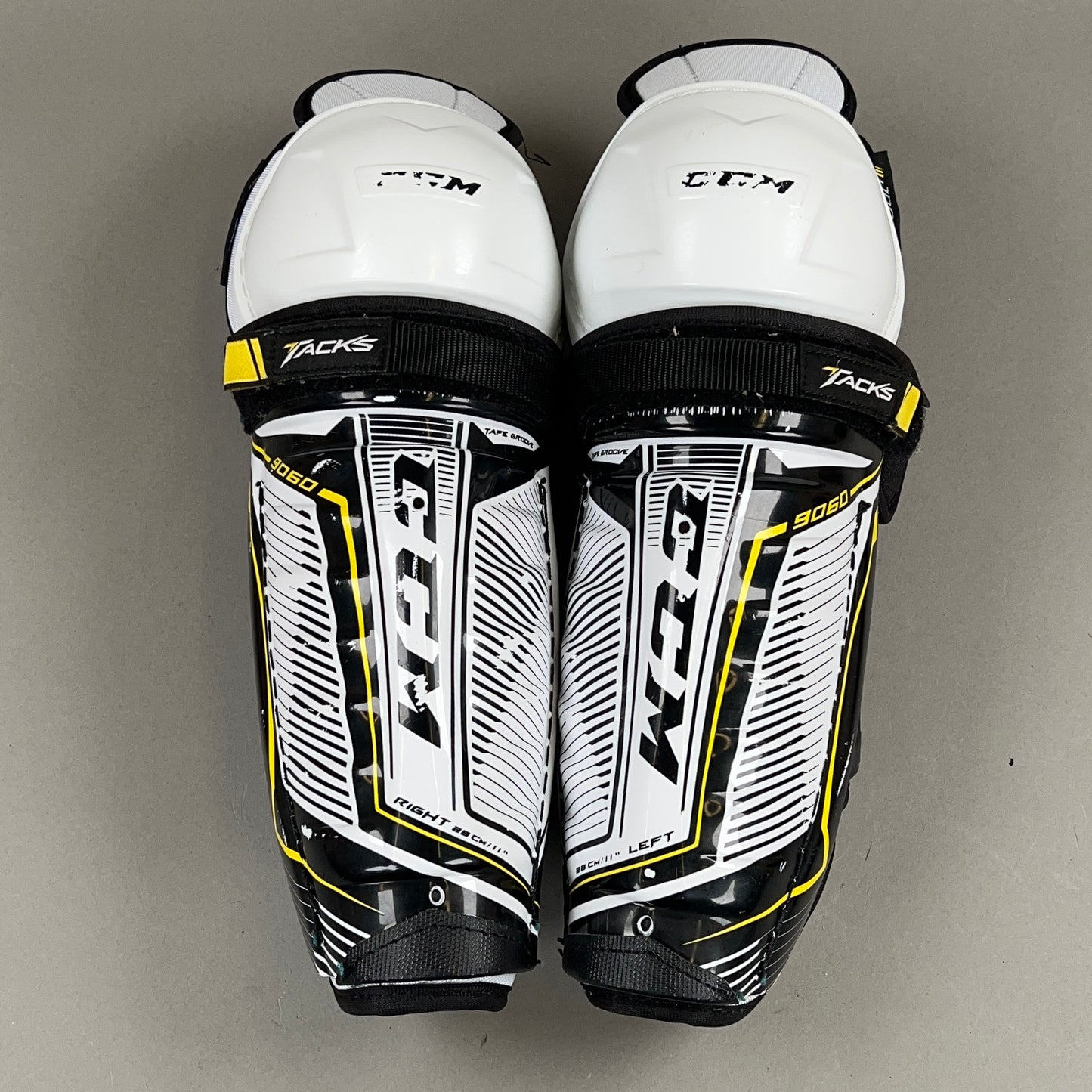 CCM Tacks 9060 Junior 11" Hockey Shin Guards
