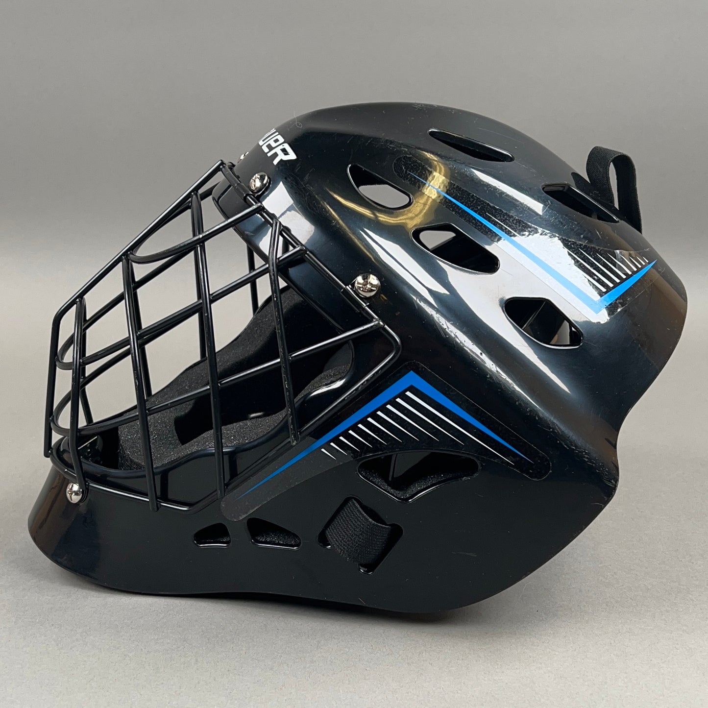 Bauer SH-GK S/M Adjustable 6" to 7" Junior Hockey Goalie Helmet