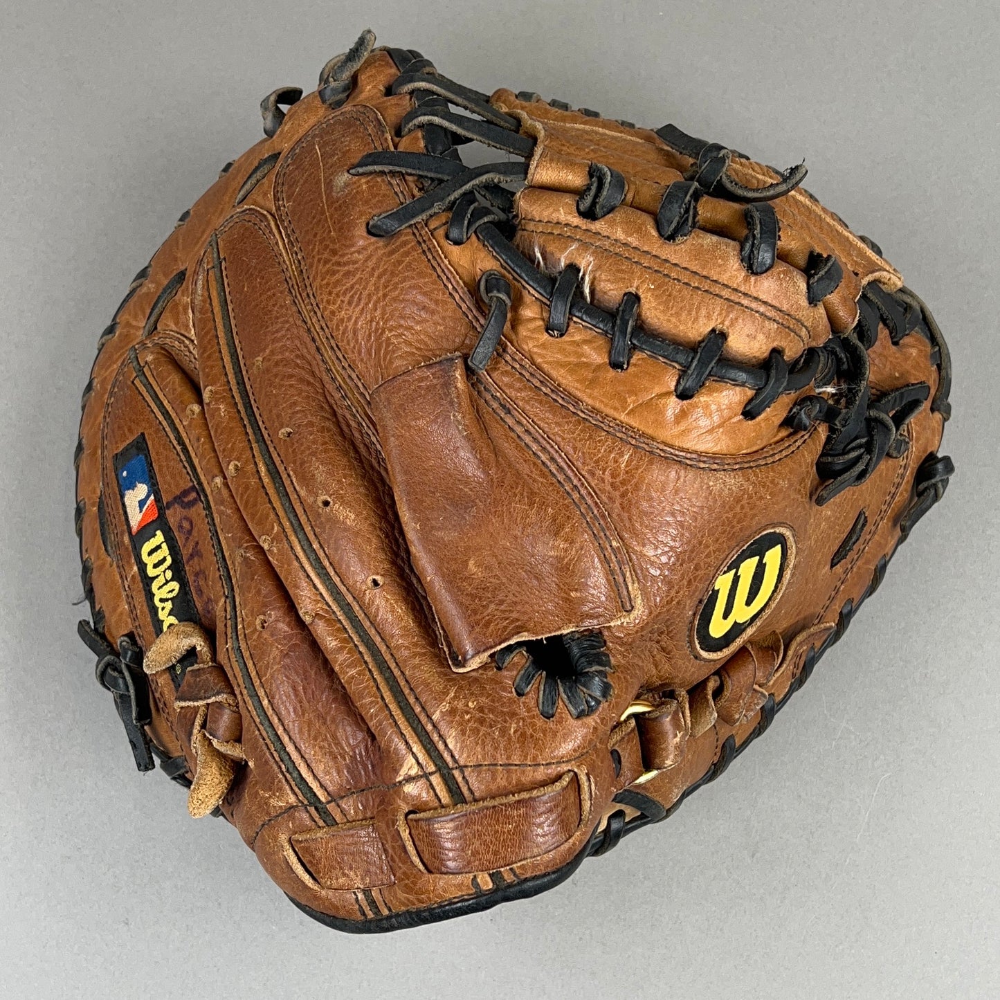 Wilson Pro1000 A1785 P7 32.5"" Right Hand Thrower Catchers Mitt