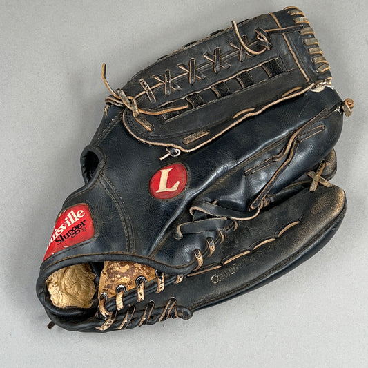 Louisville Slugger KHBG9 13.5" Right Hand Thrower Vintage Baseball Glove