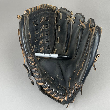Louisville Slugger KHBG9 13.5" Right Hand Thrower Vintage Baseball Glove