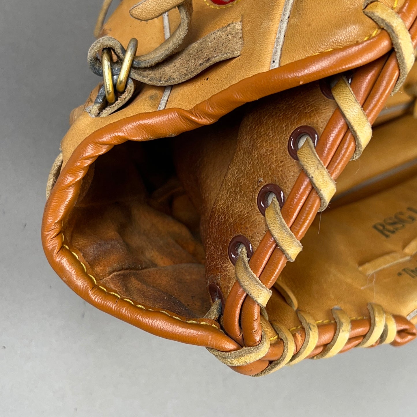 Rawlings RSG1 13.5" Right Hand Thrower Baseball Glove