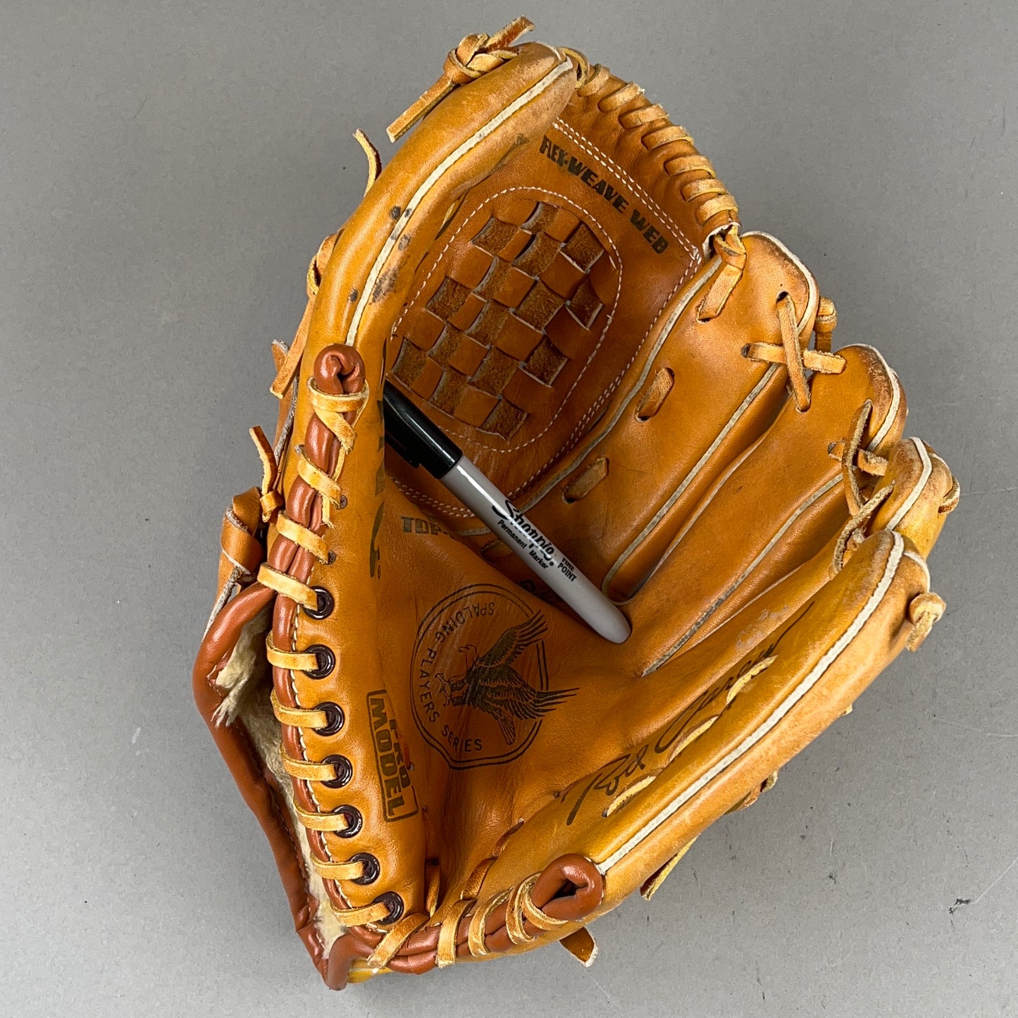 Spalding Pro Model RodCarew 42-227 12" Right Hand Thrower Vintage Baseball Glove