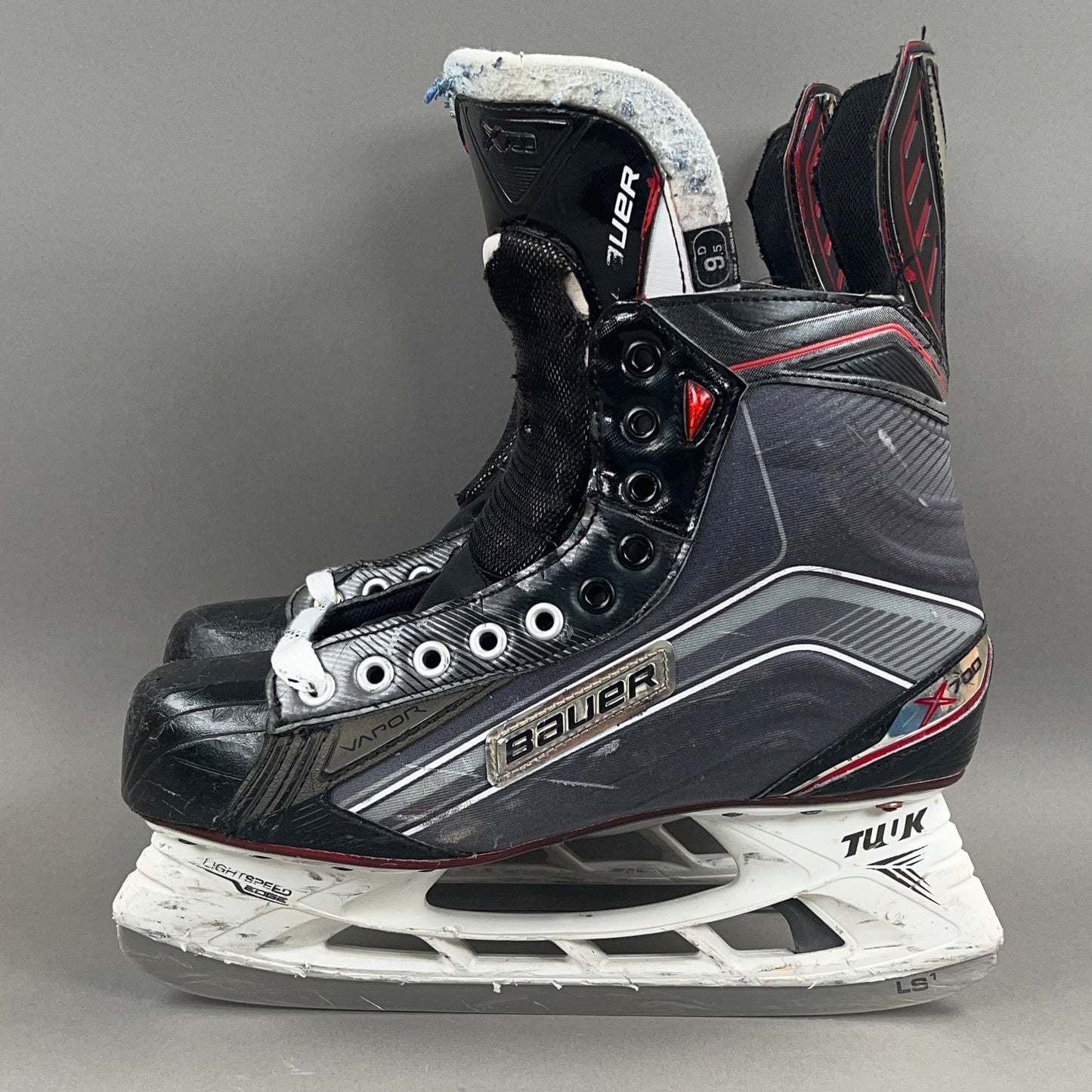 Bauer Vapor X700 Size 9.5 Senior Hockey Skates
