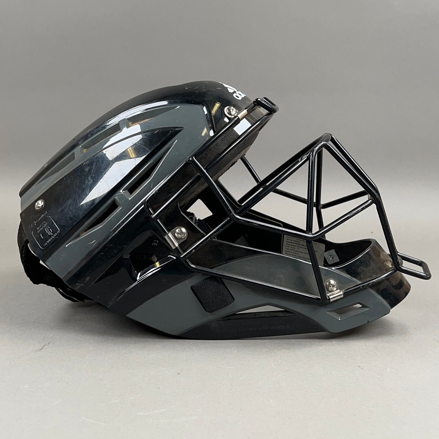 Adidas BTE00502SM 6 1/4" to 7" Junior Catchers Helmet
