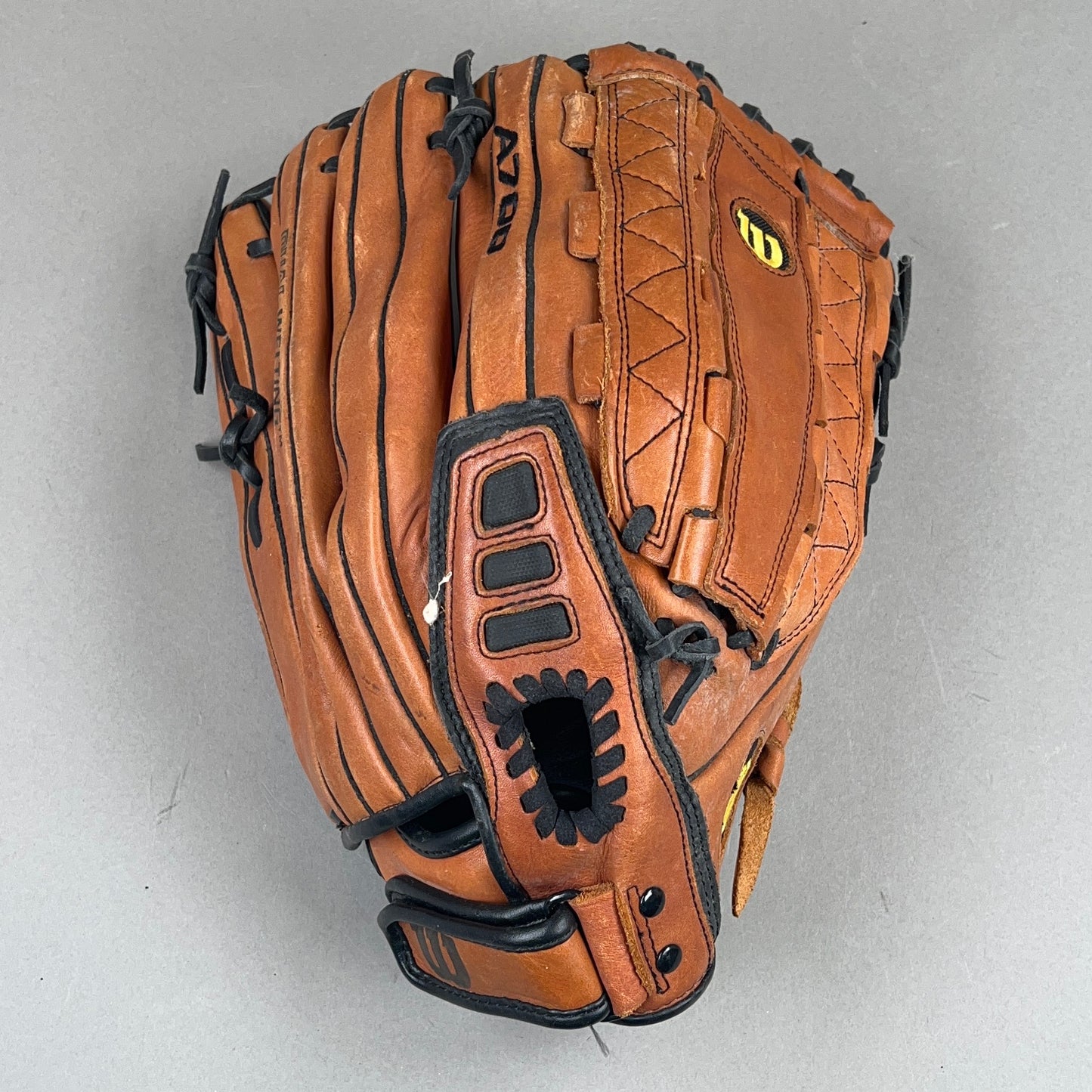 Wilson A700 ECCO 14"" Right Hand Thrower Softball Glove