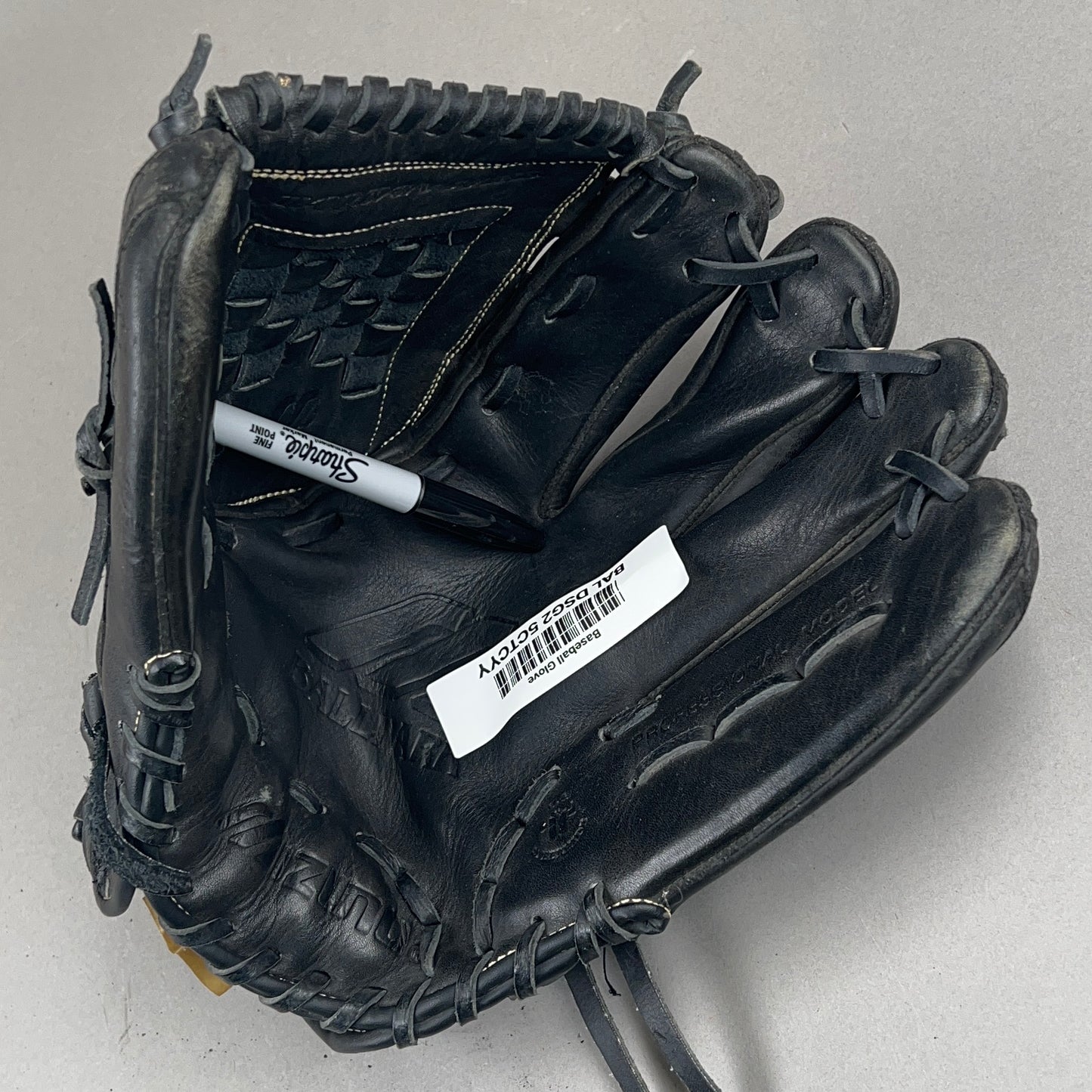 Mizuno GBP 1311 13" Right Hand Thrower Baseball Glove