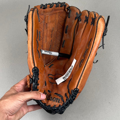 Wilson A700 14"" Right Hand Thrower Softball Glove