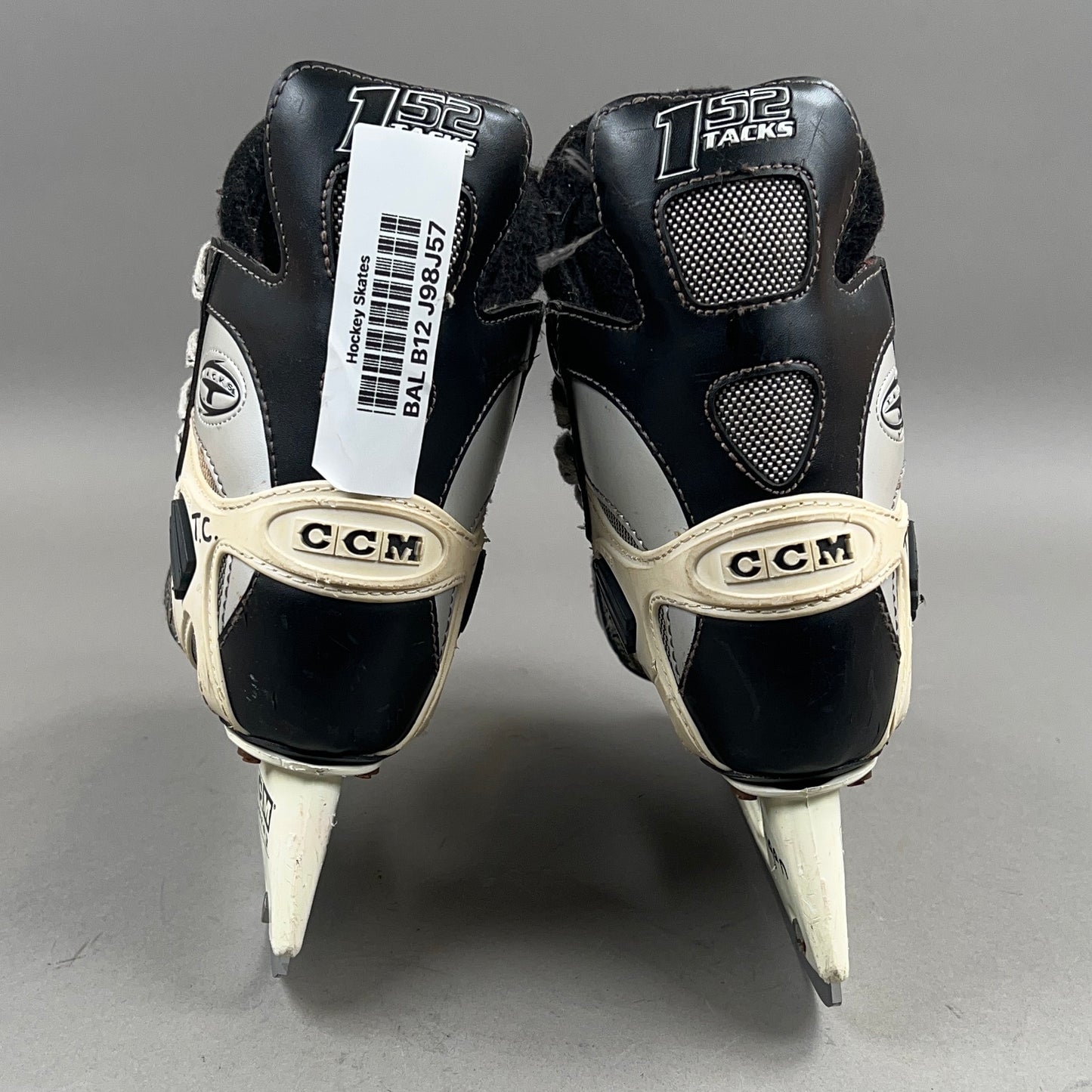 CCM Tacks 152 Size 1 Junior Hockey Skates