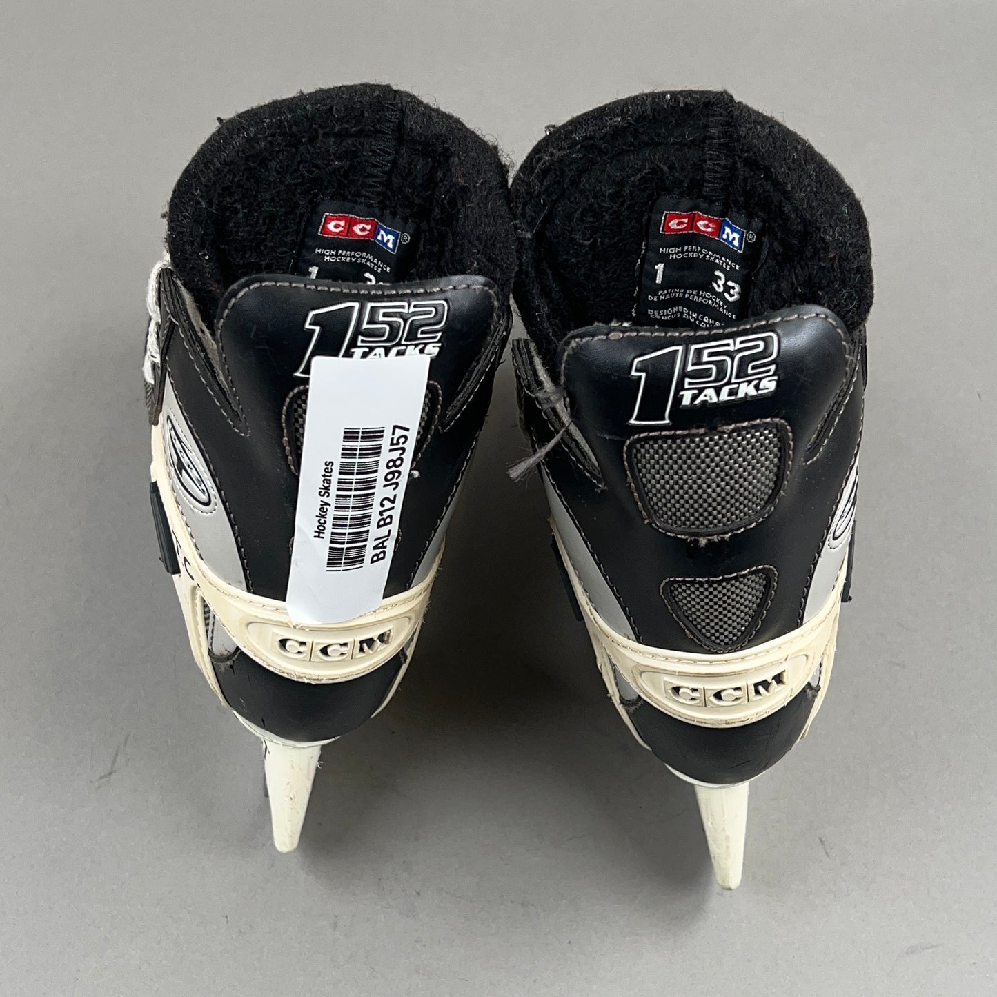 CCM Tacks 152 Size 1 Junior Hockey Skates